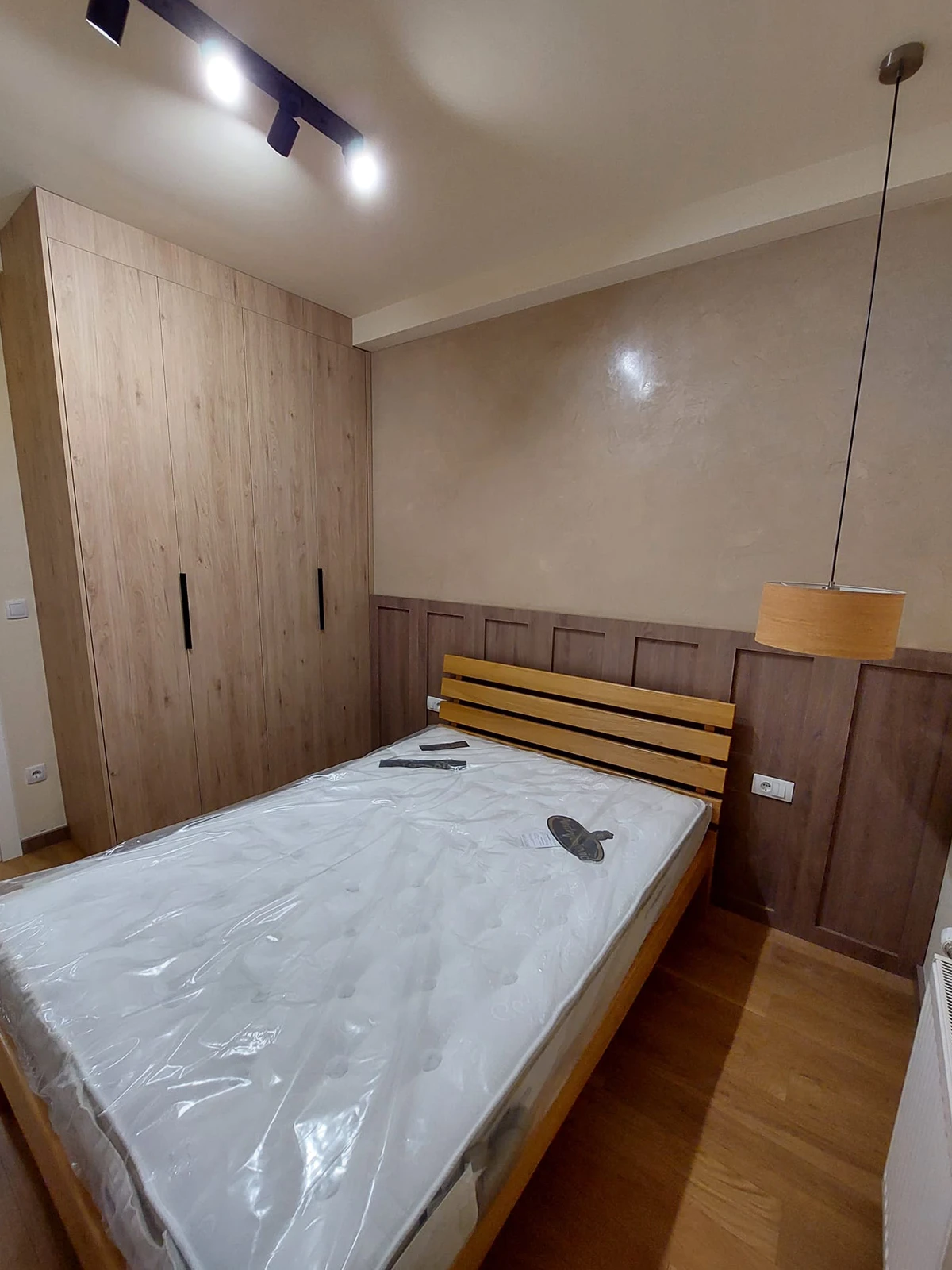 enterijer84 opremanje stana plakar